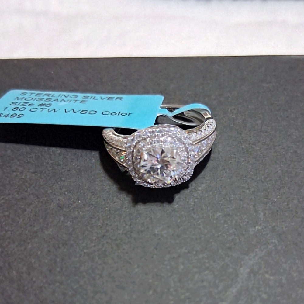925 Sterling Silver Moissanite Ring Size 6